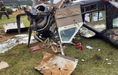 Avião com 15 paraquedistas cai em Boituva e deixa dois mortos