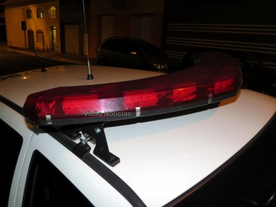 Adolescente é assaltada ao sair de supermercado