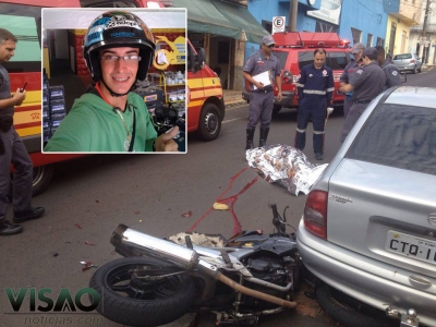 Jovem motociclista morre atropelado no centro