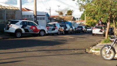 Pintor é preso com tabletes de maconha e dinheiro no Palmital