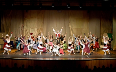 Marília participa dos Circuitos Nacionais de Dança