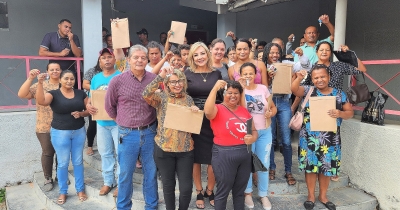 Pompeia: prefeita Tina entrega chaves de 40 casas CDHU do novo Residencial Izabel Maria da Silva