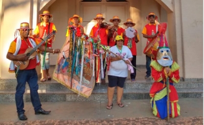 Prefeitura promove Folia de Reis com a Cia Passagem dos Três Reis Magos
