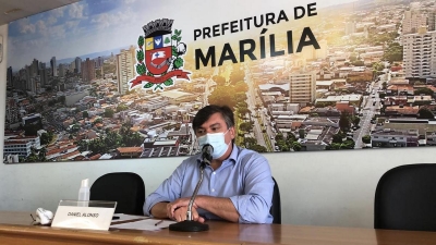 Prefeito Daniel critica permanência de Marília na fase 