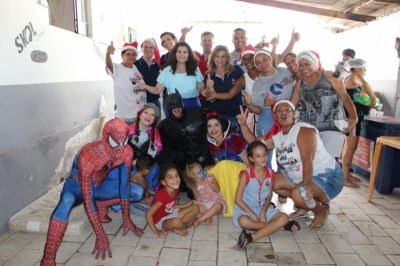 Fundo Social realiza Festa Natalina para as crianças da Comunidade da Vila Barros