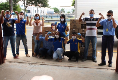 Dori comemora aniversário de 53 anos com doação de alimentos para a Santa Casa de Marília