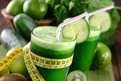 Prepare um delicioso suco verde e entre em forma