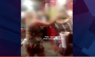 Mulheres brigam e vídeo "bomba" na internet