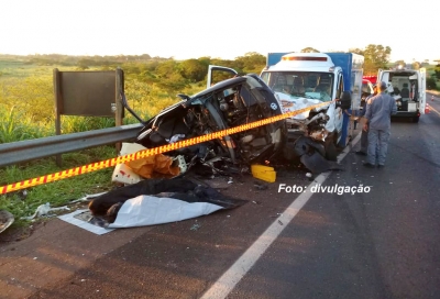 Casal morre em grave acidente em rodovia da região