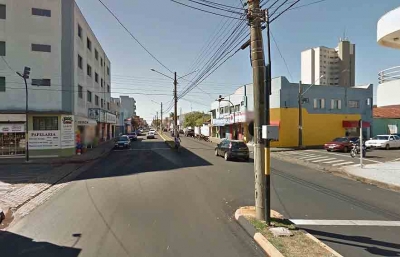 Idosa morre após ser atropelada em faixa de pedestres