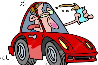 Motoristas são presos embriagados em Marília