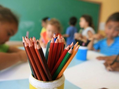 Escolas públicas e privadas reabrem em 128 cidades do Estado