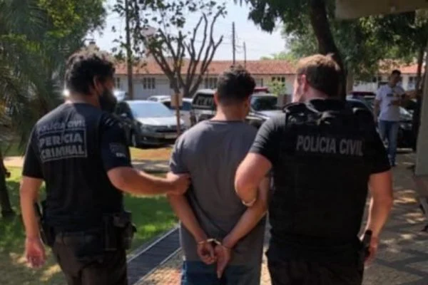 Jovem induzida ao suicídio por grupo na internet agonizou por 2 horas em hospital