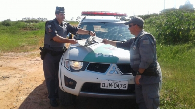 Homem é multado por matar lagarto silvestre