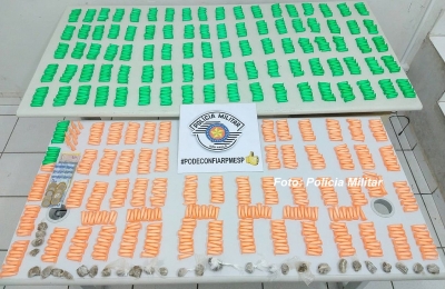 Rapaz de 17 anos é detido com drogas em Marília e diz aos PMs quanto ganhava por "serviço"