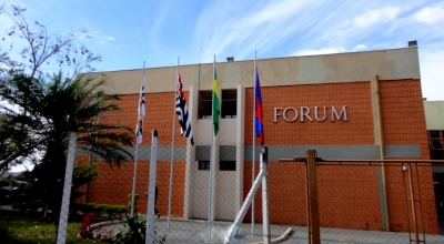 Júri condena homem que matou esposa, sequestrou o filho e ficou 19 anos foragido