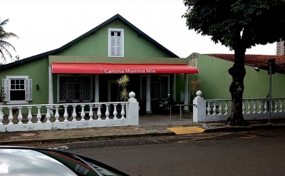 Após 93 anos, primeiro imóvel de Marília será demolido. Cantina Mamma Mia vai mudar de endereço