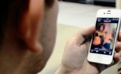 Mulher tem celular com fotos íntimas hackeado e agora sofre ameaças