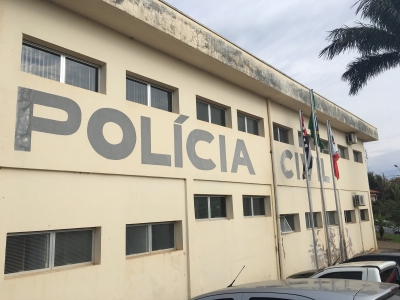 Polícia investiga caso de homem nu encontrado morto na região