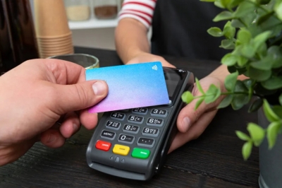 Novo golpe no cartão impede pagamento por aproximação; Entenda como funciona