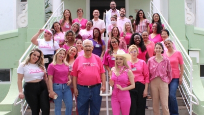 Câncer de mama: Pink Day leva mensagem sobre a importância do autoexame e do diagnóstico precoce