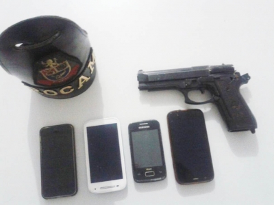 ROCAM prende trio e recupera celulares