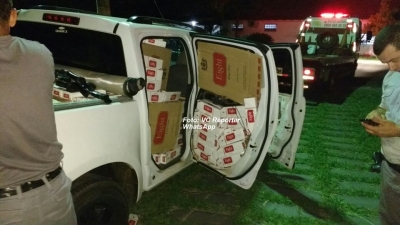 Polícia apreende caminhonete recheada de cigarros