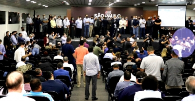 Deputados denunciam ao MP governador Doria por aglomeração em Marília