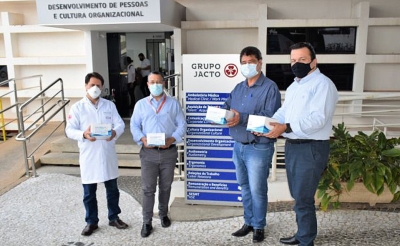 Jacto faz doação de 2 mil testes para ação contra a COVID-19 em Pompeia