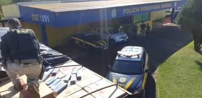 PRF apreende carregamento de cigarros contrabandeados