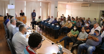 Saneamento rural: reunião da Funasa reúne prefeitos da região  