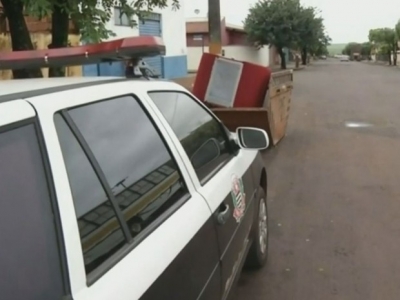 Morre o recém-nascido abandonado em caçamba