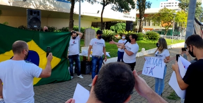 Fase vermelha: comerciantes de Marília fazem novo protesto