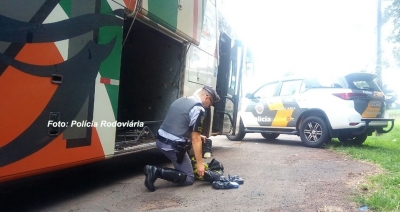 Bolivianos são presos transportando cocaína em ônibus de sacoleiros
