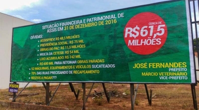 Prefeitura decreta calamidade financeira e divulga em outdoors pela cidade 