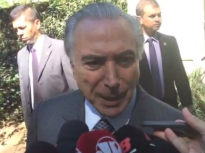 Temer diz que vai aguardar decisão do Senado em silêncio