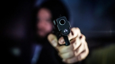 Criminoso assalta padaria e vai gastar no bar, na mesma rua