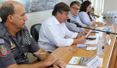 Prefeito Daniel defende reabertura controlada do comércio,  mas vai seguir decreto estadual