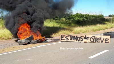 Grupos de caminhoneiros decidem fazer paralisação no dia 29