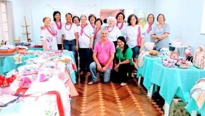 Unimed Marília promove Feira de Artesanato "Outubro Rosa"