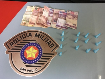 Rapaz é preso acusado de vender entorpecentes no Maracá