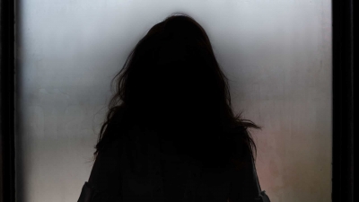 Menina estuprada pelo pai e avô desde os 5 anos de idade diz: "Não sabia que era errado" 