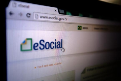 Empregador doméstico tem até hoje para pagar eSocial 
