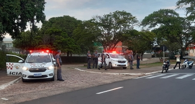 Rolezinho de ano novo: PM fiscaliza mais de 100 motos só em Marília