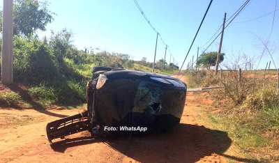 Carros furtados são recuperados após acidentes. Um deles era de Marília