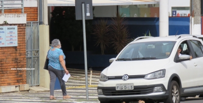 Municípios não podem proibir idosos de andar nas ruas, decide STF