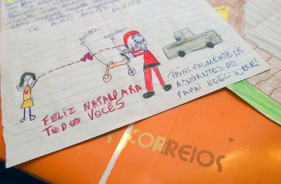 350 mil crianças são beneficiadas pelo Papai Noel 