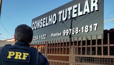 Criança de 7 anos é resgatada pela PRF na BR 153