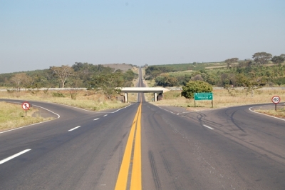 Acidente em rodovia mata motorista