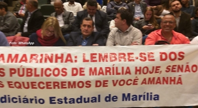 Assembleia altera textos da reforma previdenciária. Deputado justifica seu voto